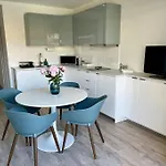 Apartament New With Swimming Pool